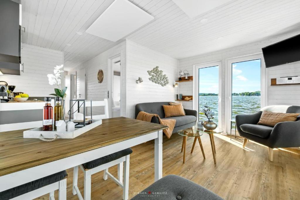 Hausboot Gluecksmomente Mit Dachterrasse In Schleswig Am Ostseefjord Schlei Екстер'єр фото