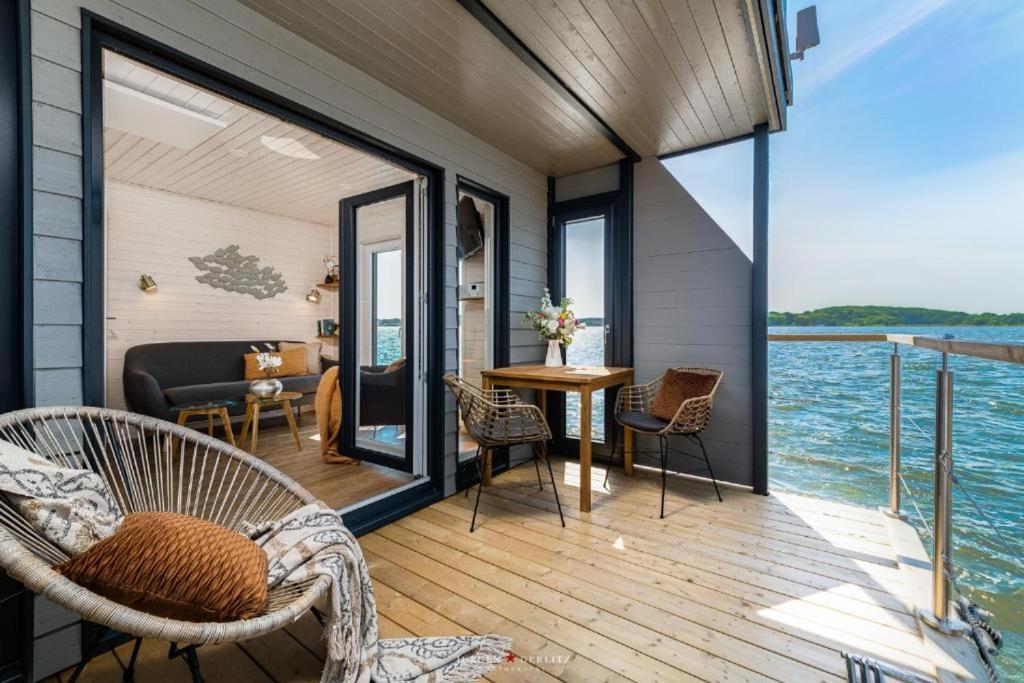 Hausboot Gluecksmomente Mit Dachterrasse In Schleswig Am Ostseefjord Schlei Екстер'єр фото