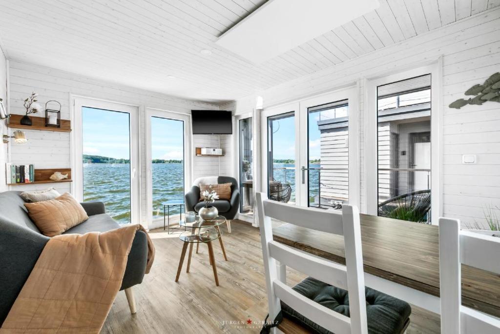 Hausboot Gluecksmomente Mit Dachterrasse In Schleswig Am Ostseefjord Schlei Екстер'єр фото